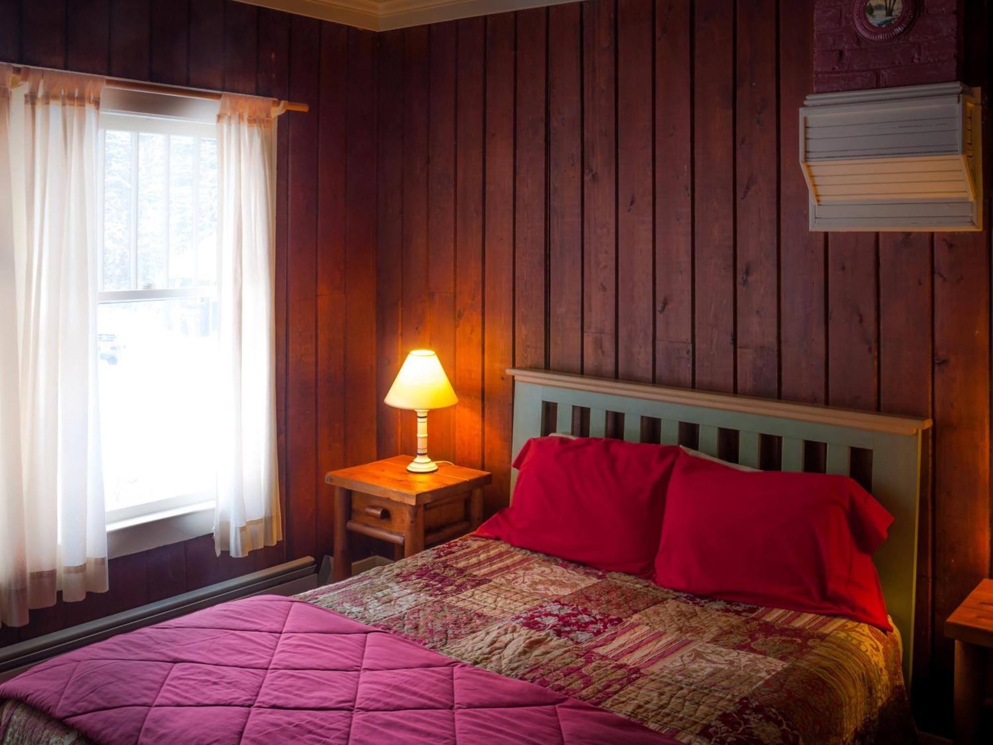 White Pine Camp Hotel Paul Smiths Room photo