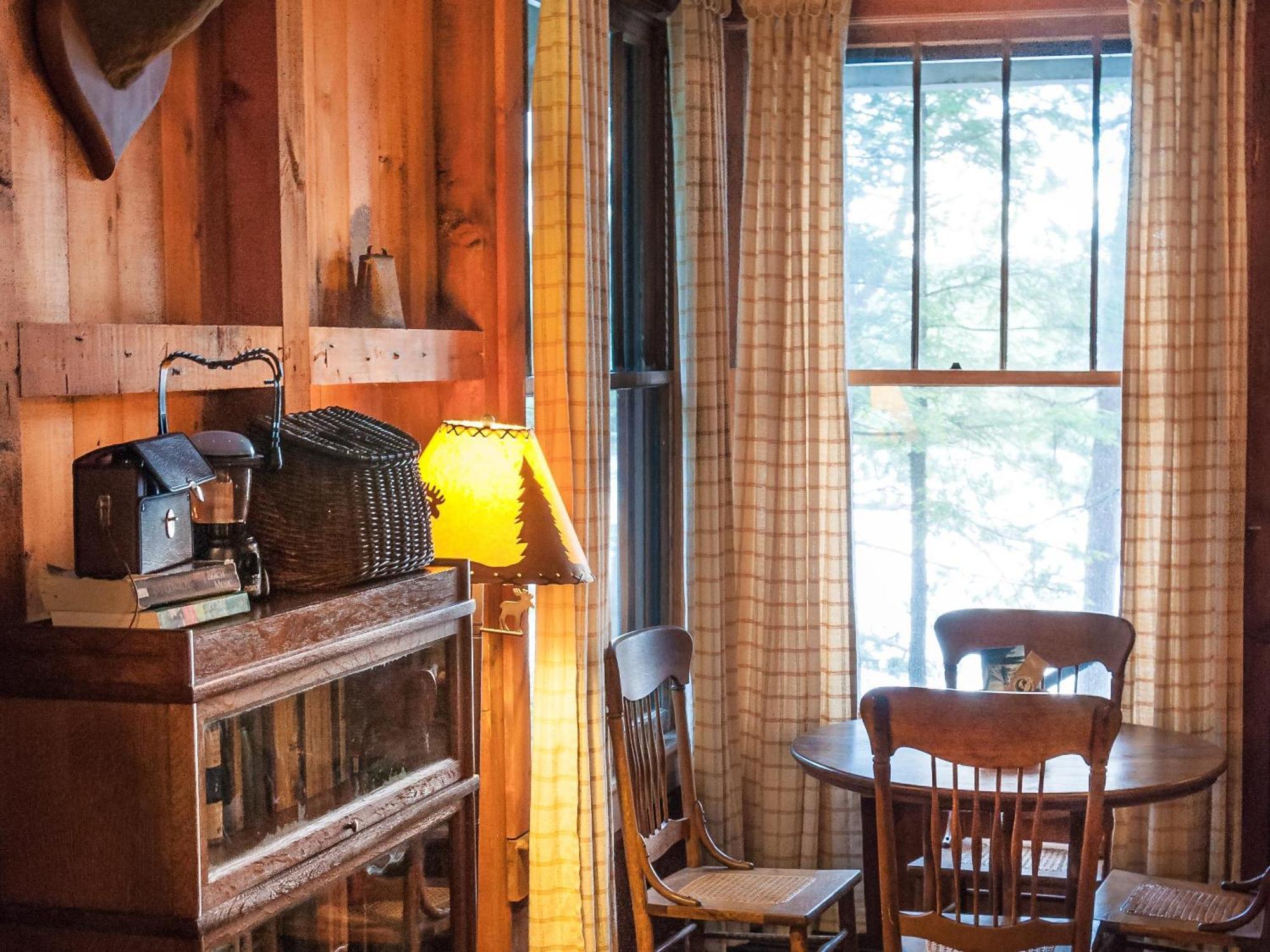White Pine Camp Hotel Paul Smiths Room photo